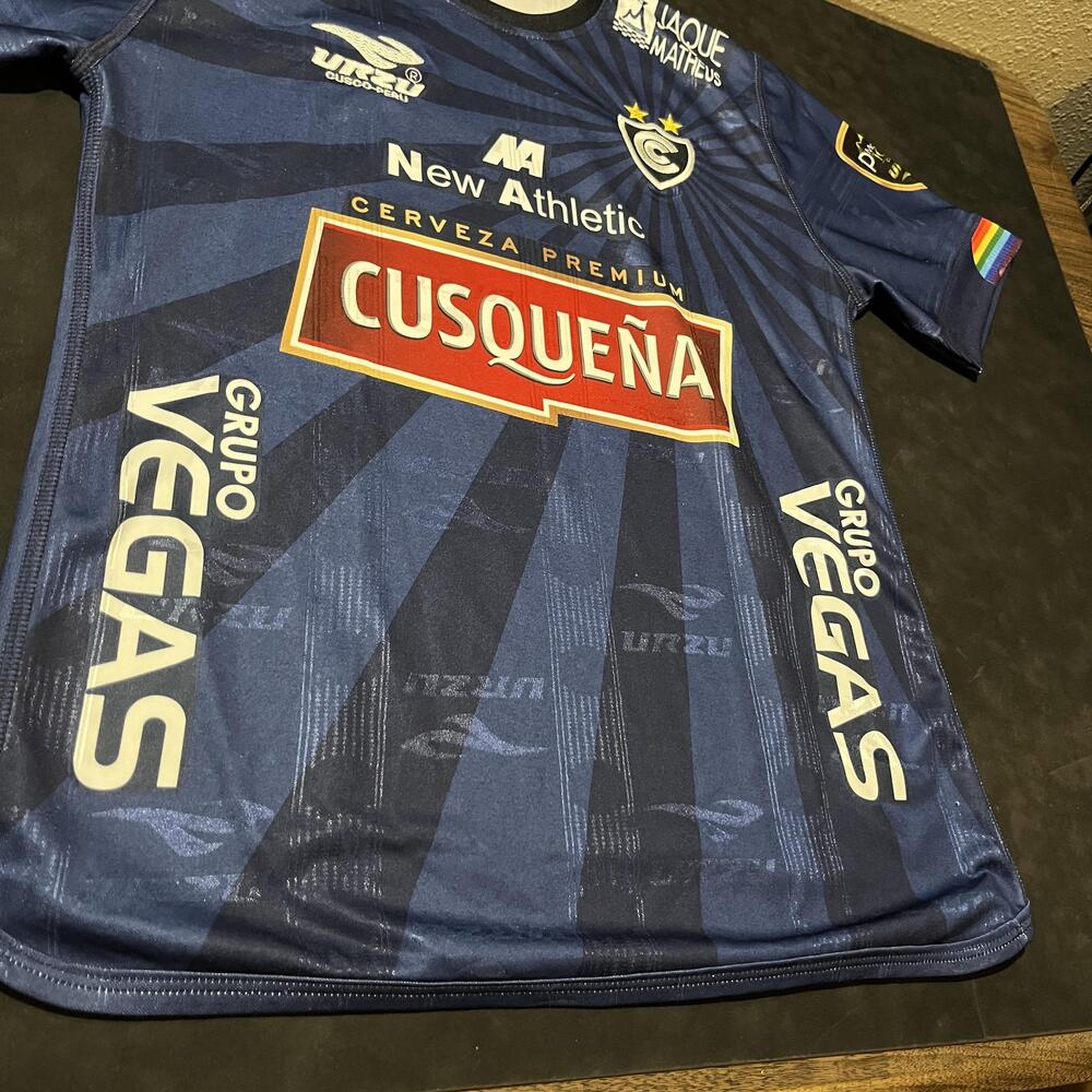 URZU Cusco Soccer Jersey Mens Medium Blue Cusqueña Sponsor 11 Machu Picchu - Picture 3 of 16
